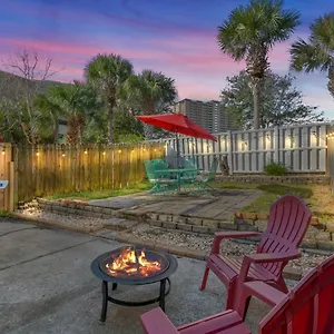 Beach Haven - Seasonal Hot Tub, Fire Pit, Bbq, 700 Feet To Beach, Central Pcb, Free Daily Activities, & More! , Panama City Beach United States